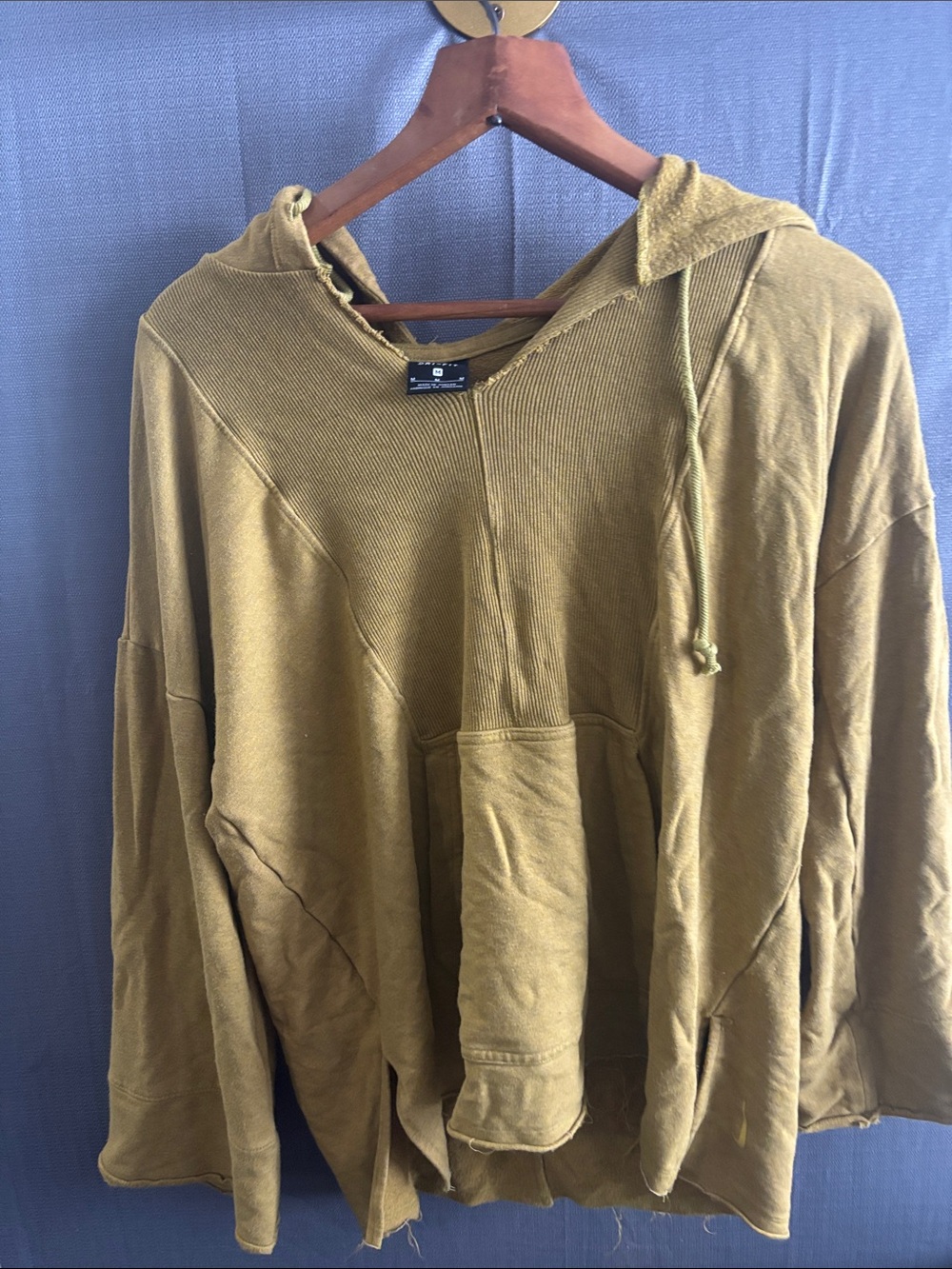 Nike Women’s Mustard  Crewneck Ribbed Dri-FIT Sweater